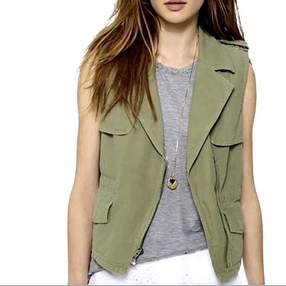 Madewell Women’s Safari Asymmetric Zip Cargo Vest, Olive Green Size Medium